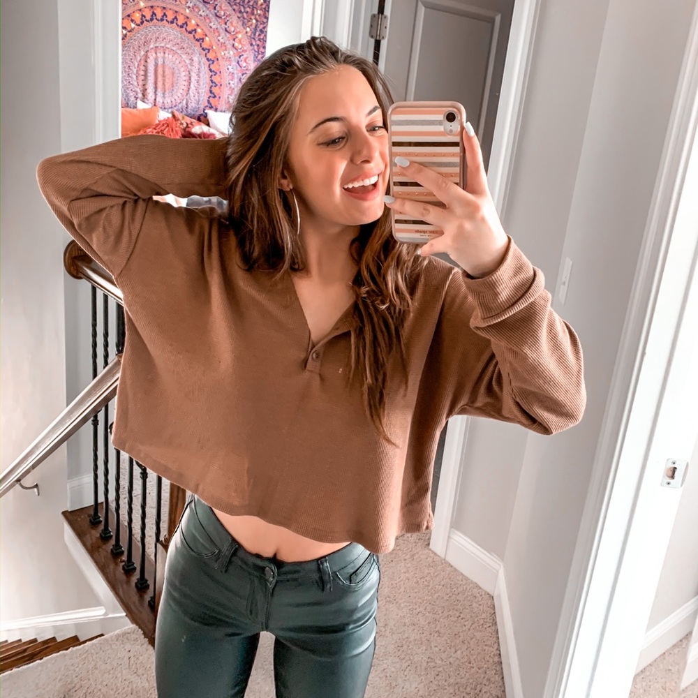 Mocha crop top